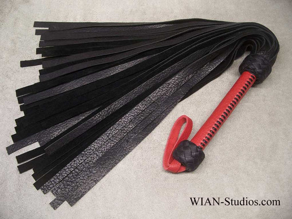 Black Mid-Weight Buffalo Flogger