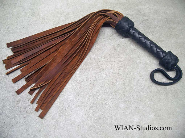 Brown Oiltan Cowhide Flogger, Small