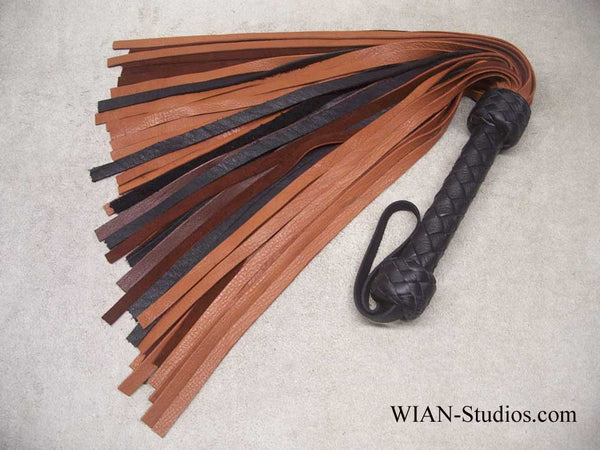 Brown Elk Flogger, Black diamond braid handle