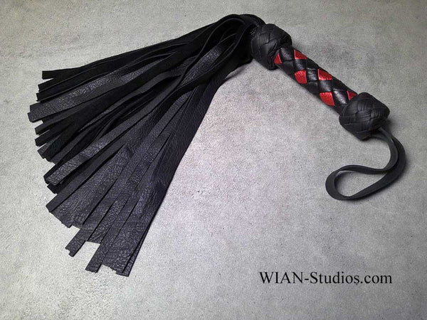 Black Deer Flogger, Small