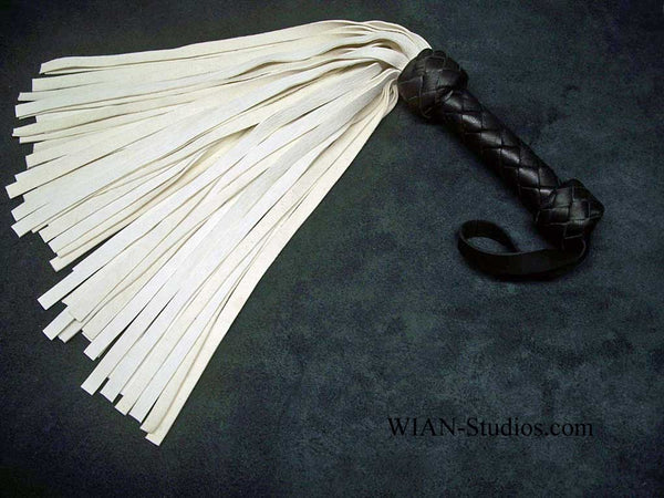 White Deer Flogger, Small, Black Handle