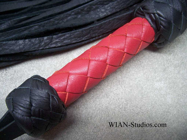 Black Elk Flogger, Red Handle, Small